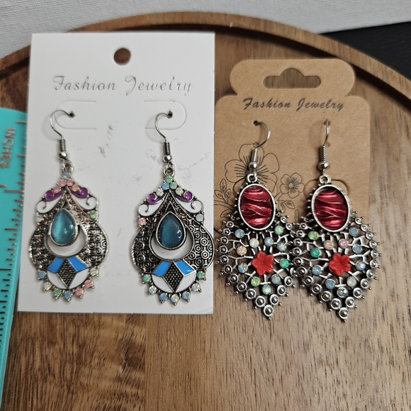 Women's Set of 2 Pairs Pierced Earrings Boho Ethnic Colorful Unique Bohemian New - Picture 2 of 7